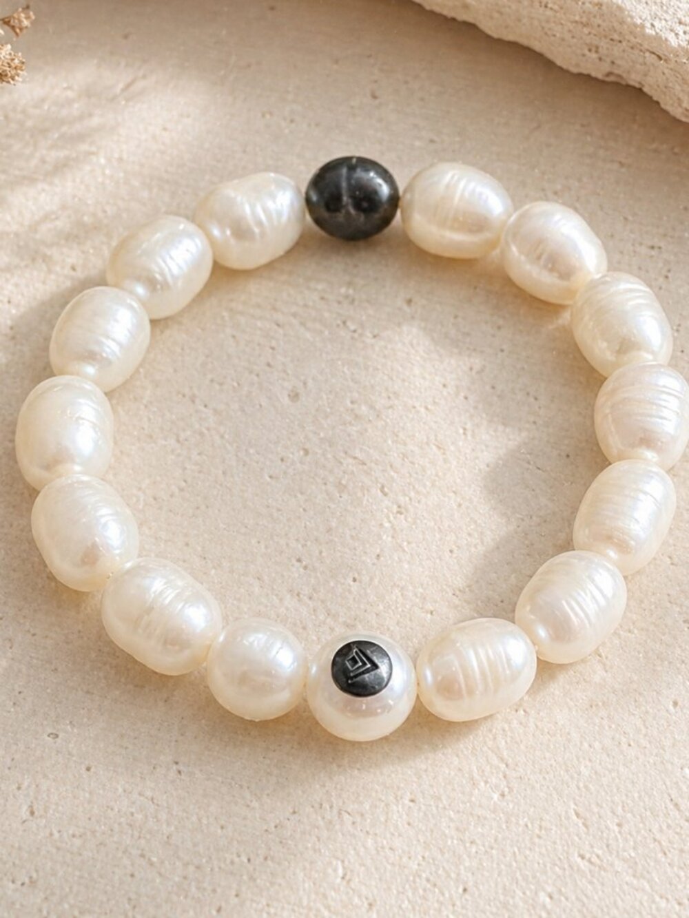 Freshwater Pearl Bracelet White Stretch Minimalist Accent Bead One Size